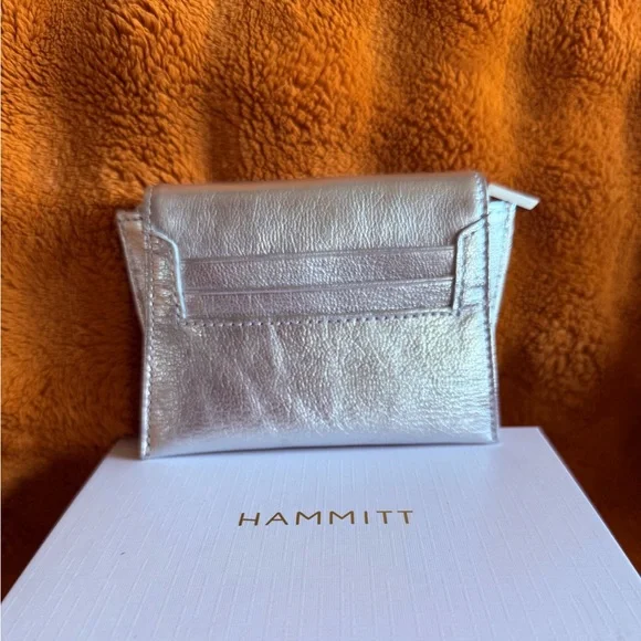 NWOT Hammitt Allen Wallet Sidewalk Silver / Brushed Silver Italian Leather - Picture 2 of 4
